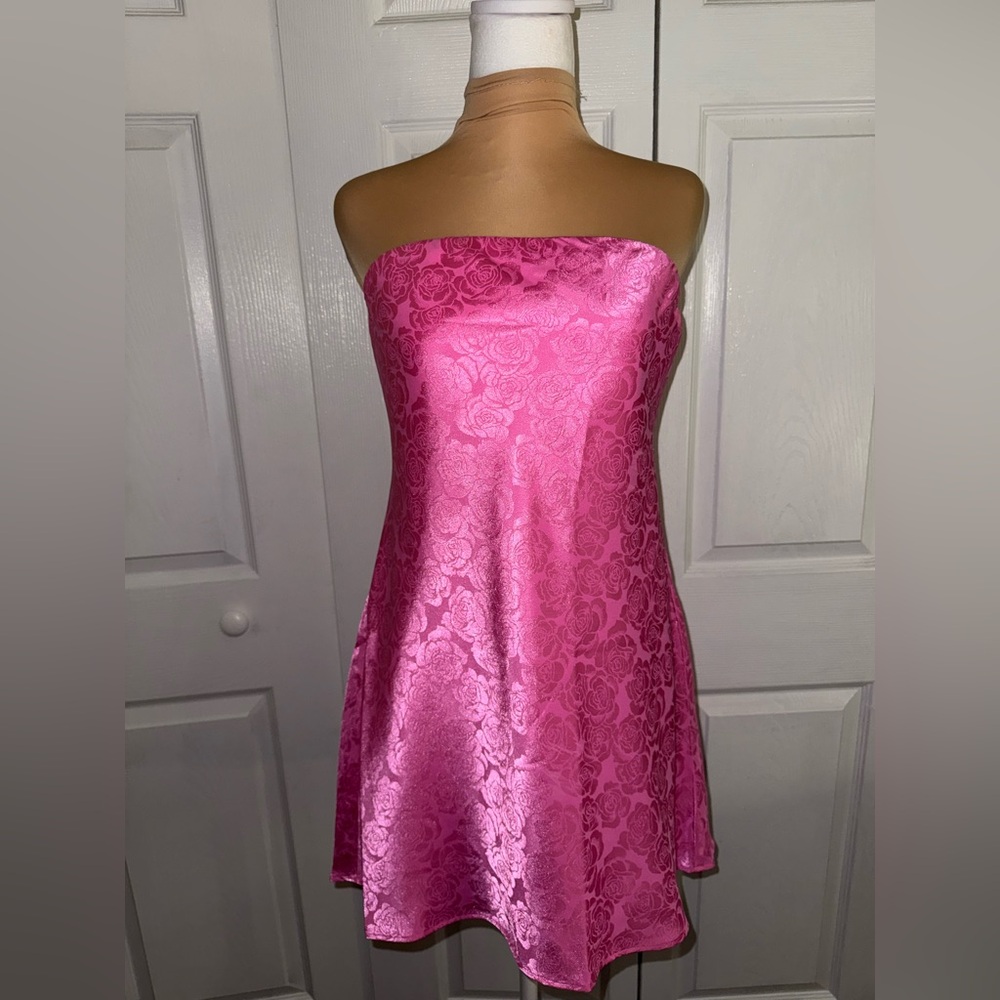 Show Me Your MuMu Pink Strapless Dress